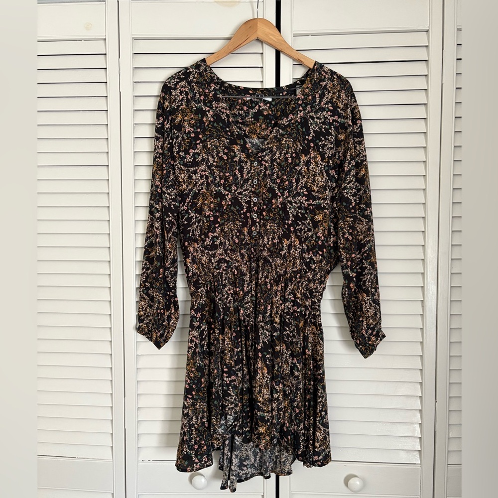 NWOT O'Neill Black Floral Long Sleeve Dress